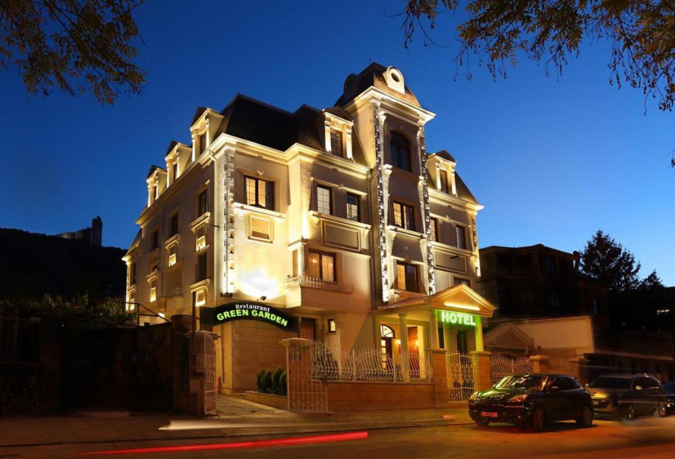 Hotel Green Garden Shumen Exterior photo